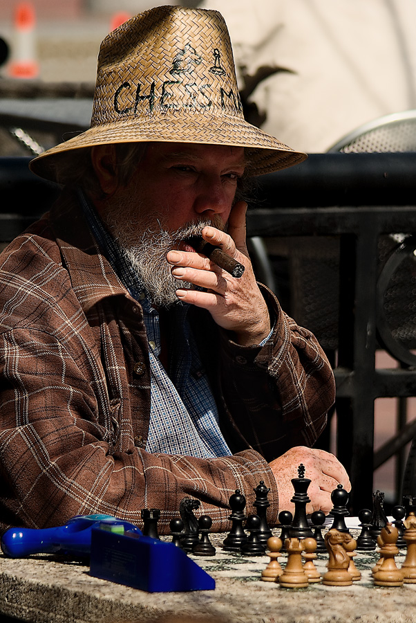 The Chessmaster (2$ For A Lesson 5$ Back For Winning) Close To Harvard University Cambridge (MA)