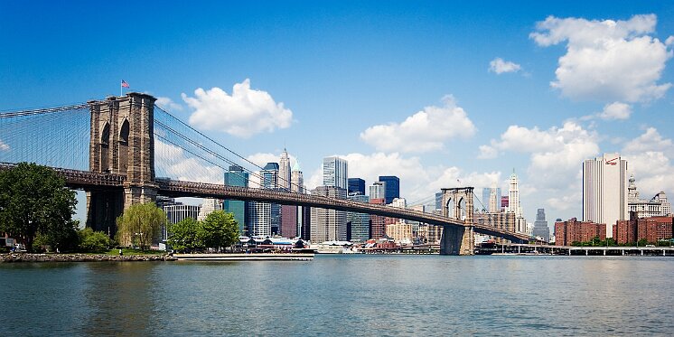 USA - NYC - Brooklyn Bridge And Downtown Manhattan